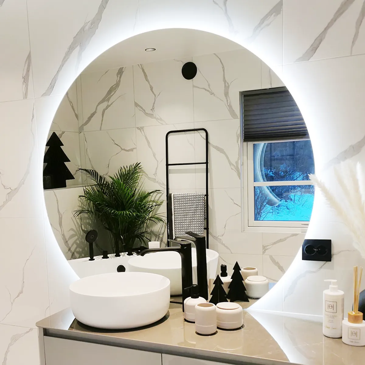 Badnor Melanie SORT 120 - enkel hvit servant (0304) Sissel speil