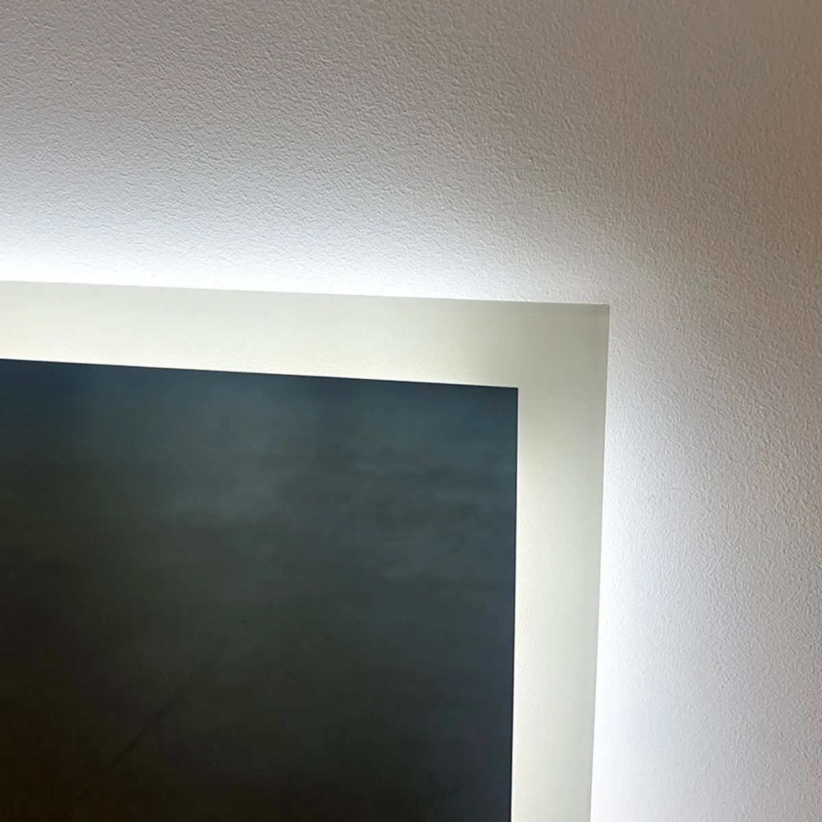 SPEILPRØVE (101) Rektangulært baderomsspeil m/LED-belysning, 102x71cm