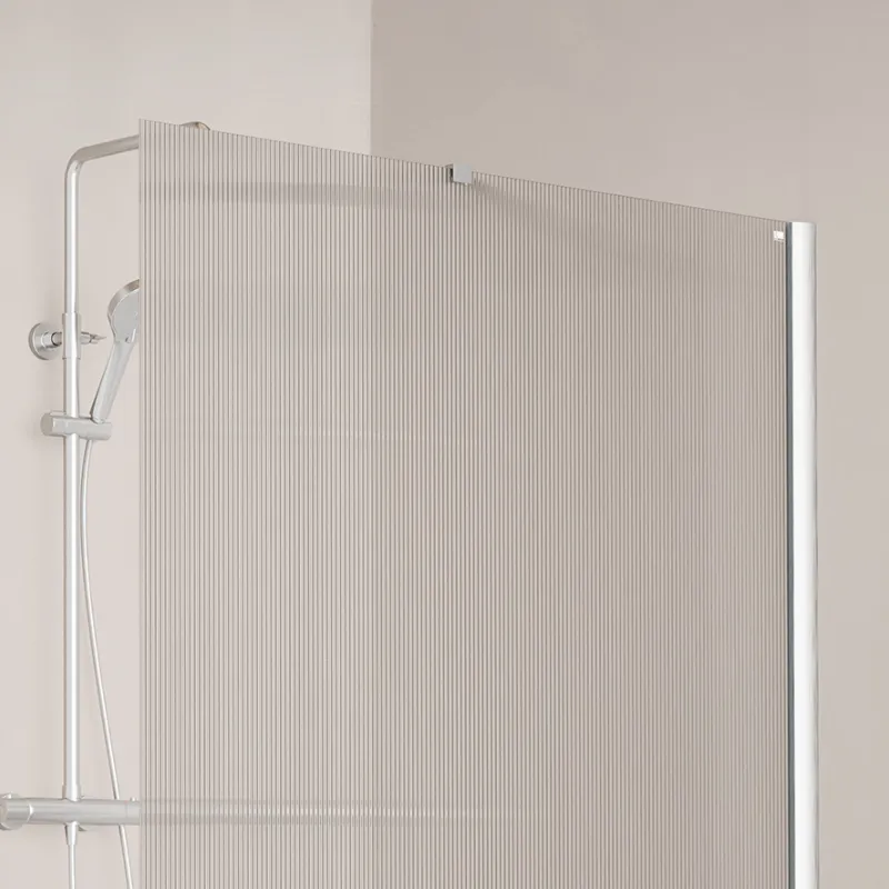 Badnor Shildon dusjvegg/walk-in hjørne - KROM - FLUTED glassfelt - 125cm