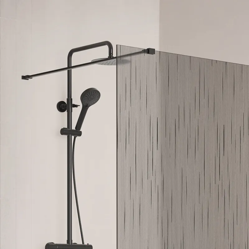 Badnor Shildon dusjvegg/walk-in hjørne - MATT SORT - TINTED HARMONY glassfelt - 110cm