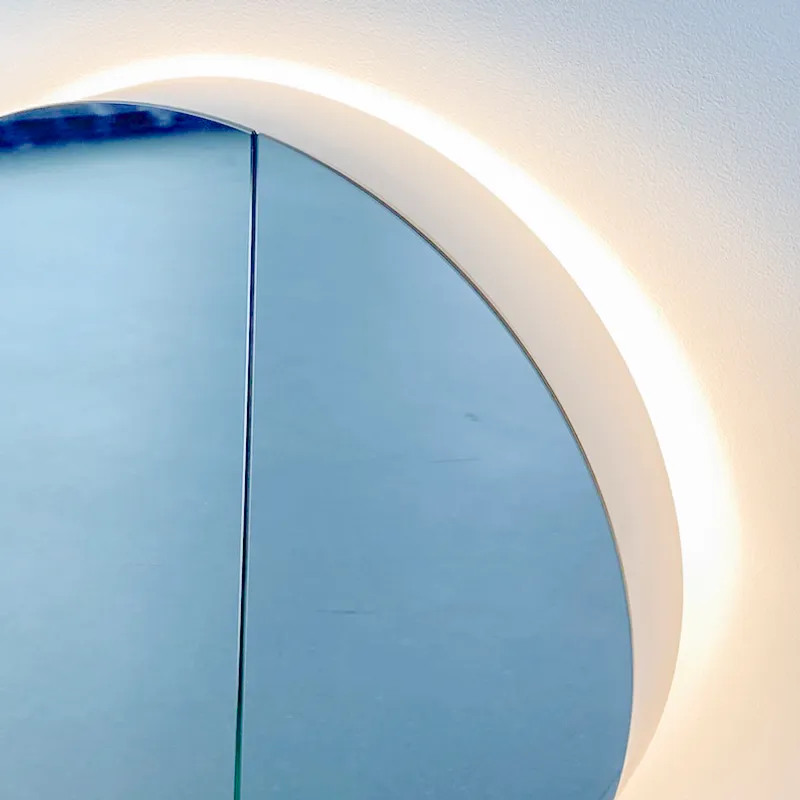 Badnor Leon RUNDT SPEILSKAP (80cm) m/ LED- belysning - hvit